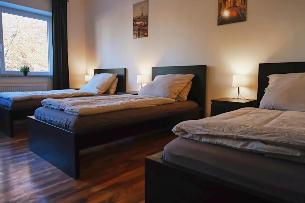Schoene 4-Bettzimmer Wohnung In Celle Exterior foto